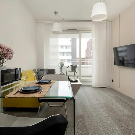 Tasteful In Close To Market By Renters Apartament *